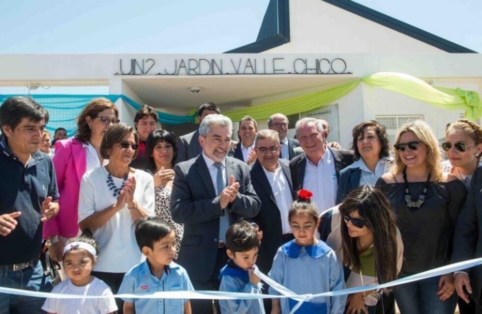 Inauguraron el Jardín de Infantes y la Comisaría de Valle Chico