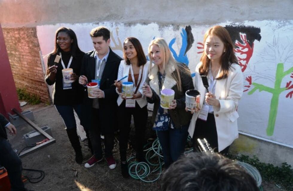 Jóvenes del Y20 participaron de una actividad solidaria