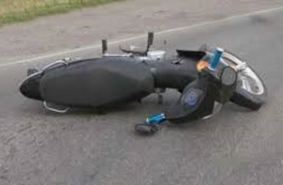 Dos heridos de gravedad tras un choque de motos en Huillapima