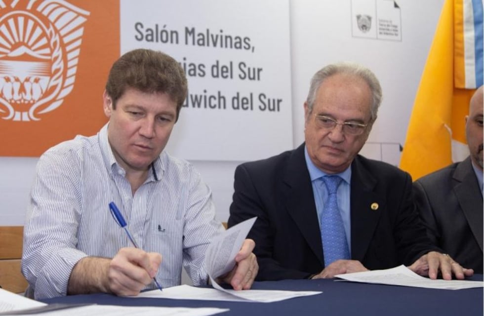 Se firmó un convenio con la UBA para realizar una auditoria de las finanzas provinciales