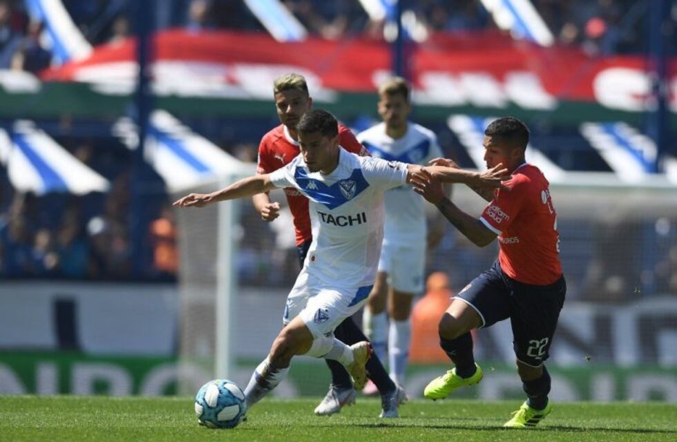 En un partido entretenido Vélez le ganó 2-0 a Independiente en Liniers