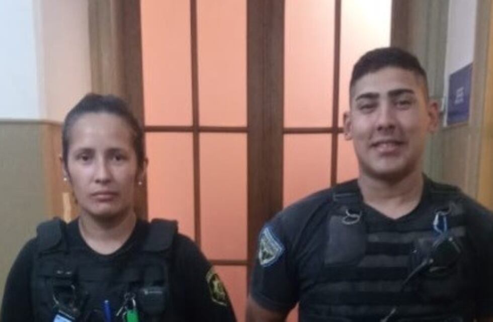 Policías reanimaron a un recién nacido que no tenía signos vitales