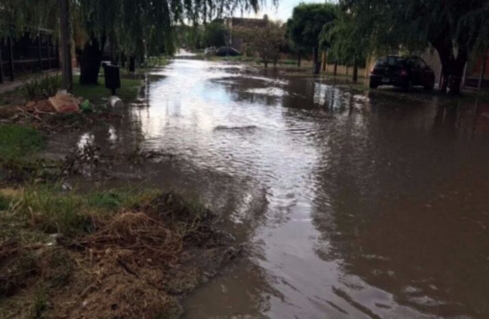 Firman acuerdo para continuar con las obras del desagüe pluvial Marcos Sastre