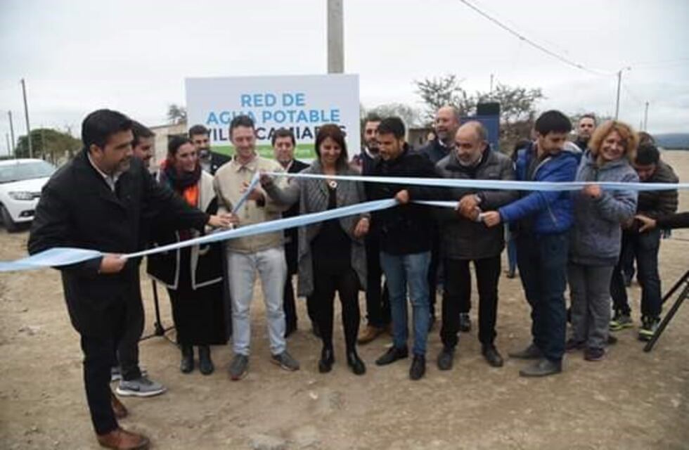 Se realizó la inauguración de la obra de red de agua potable en Villa Camiares