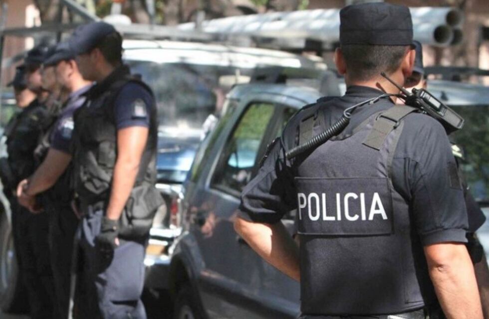 Allanaron negocios en una galería en pleno centro de Mendoza