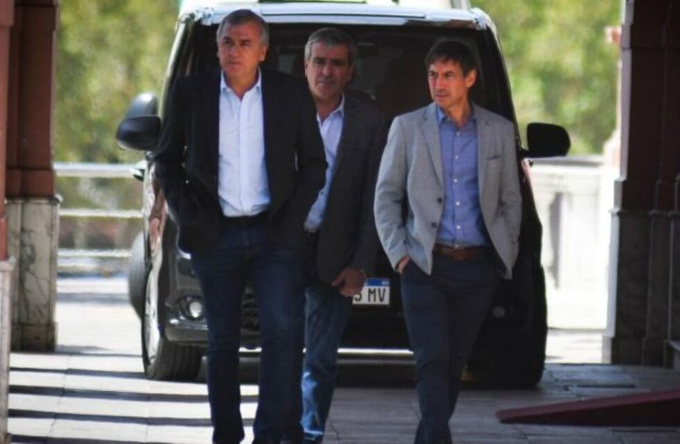 Desde Cambiemos pidieron "gestos de grandeza" y "sentido común" a los radicales cordobeses