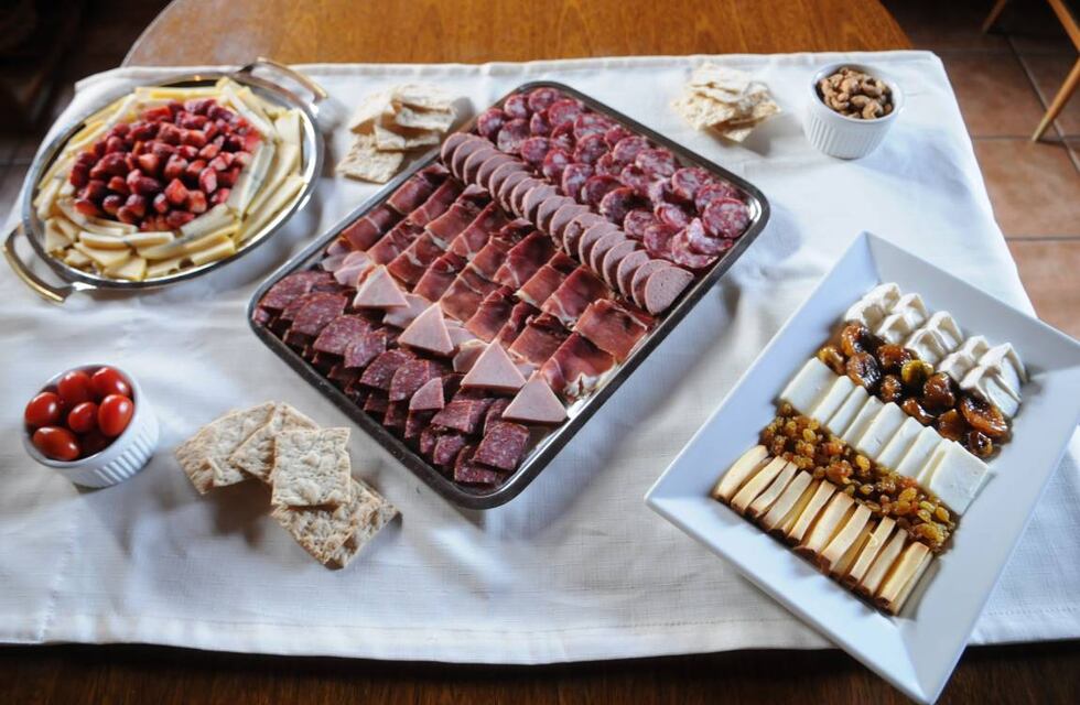 Embutidos, salazones de cerdos y mezclas