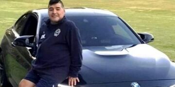 El auto de Diego Maradona\u002E (Twitter)