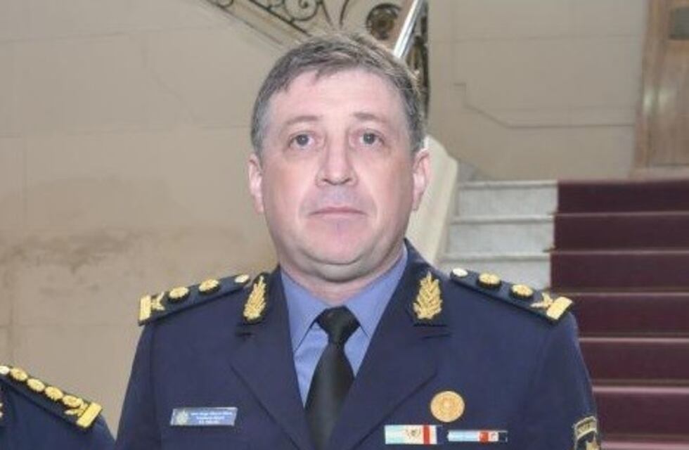 El subjefe de la Policía de Santa Fe, José Jorge Alberto Pérez, renunció a su cargo