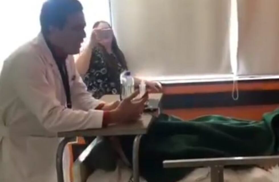 Homenajearon a un médico de México por incentivar a un niño que estaba internado