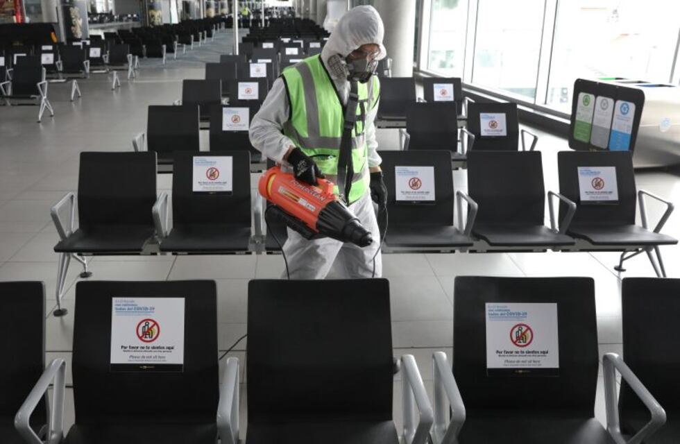 Aerolíneas le piden al Gobierno que no aplique el impuesto del 35% a los pasajes internacionales