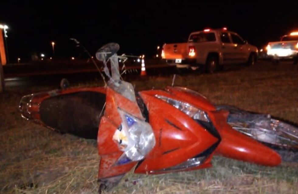 Una motociclista estaba inconsciente en un acceso a Bahía Blanca