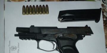 Arma robada en Jefatura de Córdoba