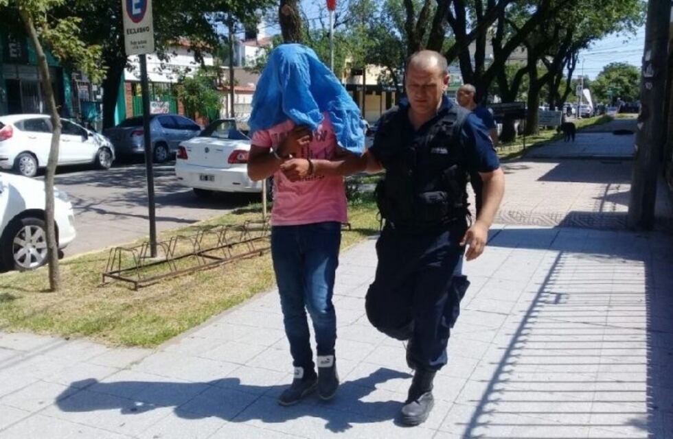 Imputaron a un joven que amenazó a su mujer y ejecutó un tiro