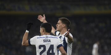 Boca y Talleres se cruzan en la Bombonera. Hubo un par de goles anulados en la primera etapa.