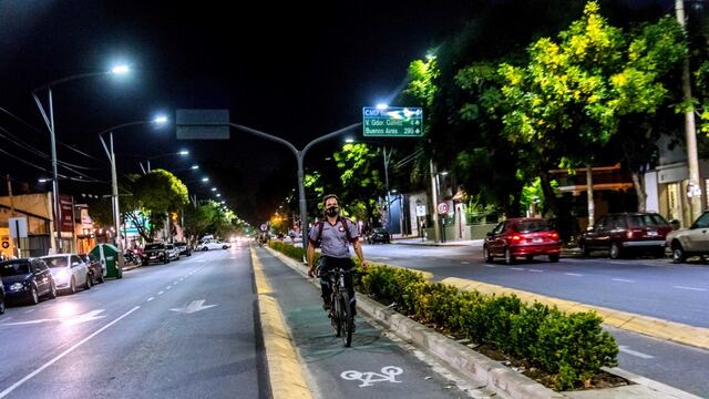 Calle Recreativa Nocturna en Rosario (Marcelo Beltrame)