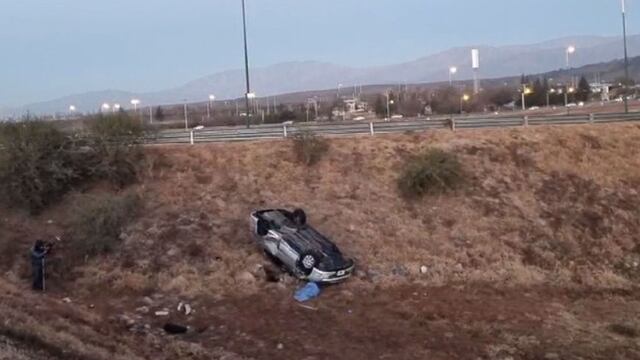 Un joven de 27 años chocó y falleció en la avenida Bolivia