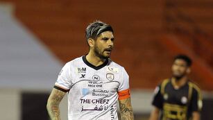 El exmediocampista de Valencia y Sevilla se mudó a Arabia Saudita en 2020.