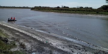 Buscan a un joven en aguas del río Gualeguay