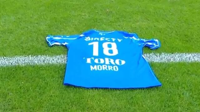 El plantel de Godoy Cruz homenajeó al Morro García, previo al partido ante Aldosivi.