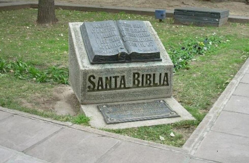 Concejales de Orán quieren instalar un monumento a la Biblia