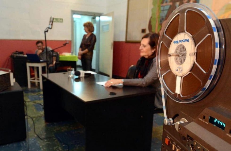 Se inauguró en Mendoza la primera "biblioteca radial"