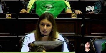 Mía Iorio seleccionada Parlamento Juvenil Mercosur (prensa)