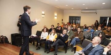 Paulo Falcón en la UNT (UNT)