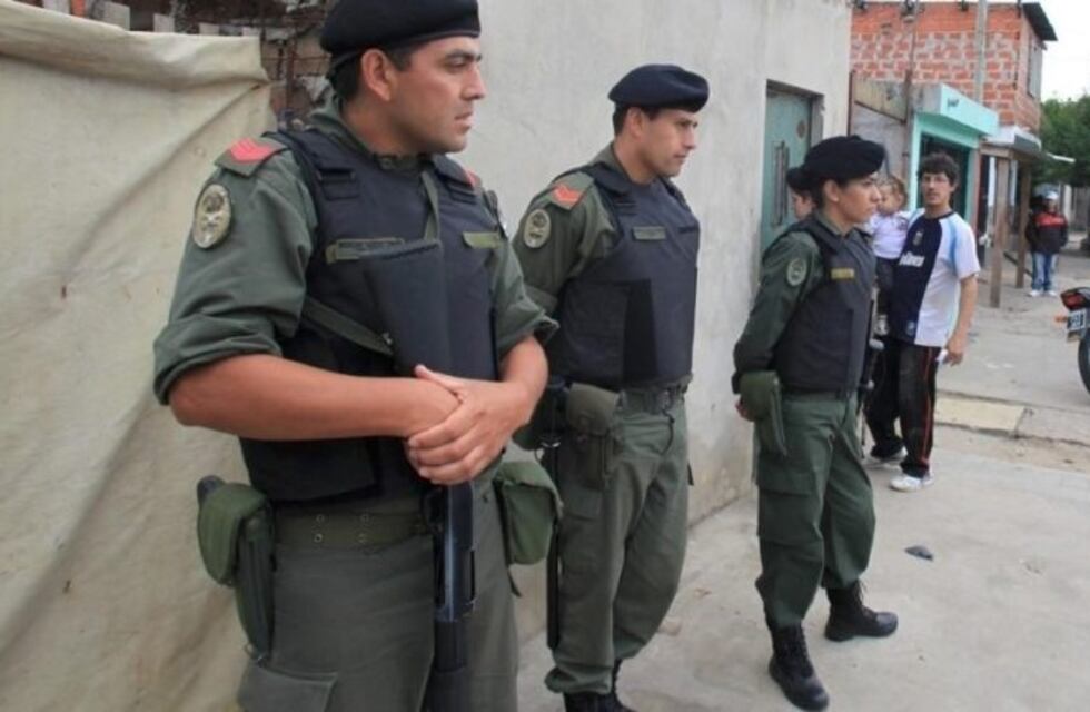 Gendarmes detuvieron a una pareja que vendía droga