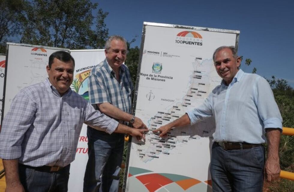 Inauguran en Santa Ana otra obra del programa "100 puentes"