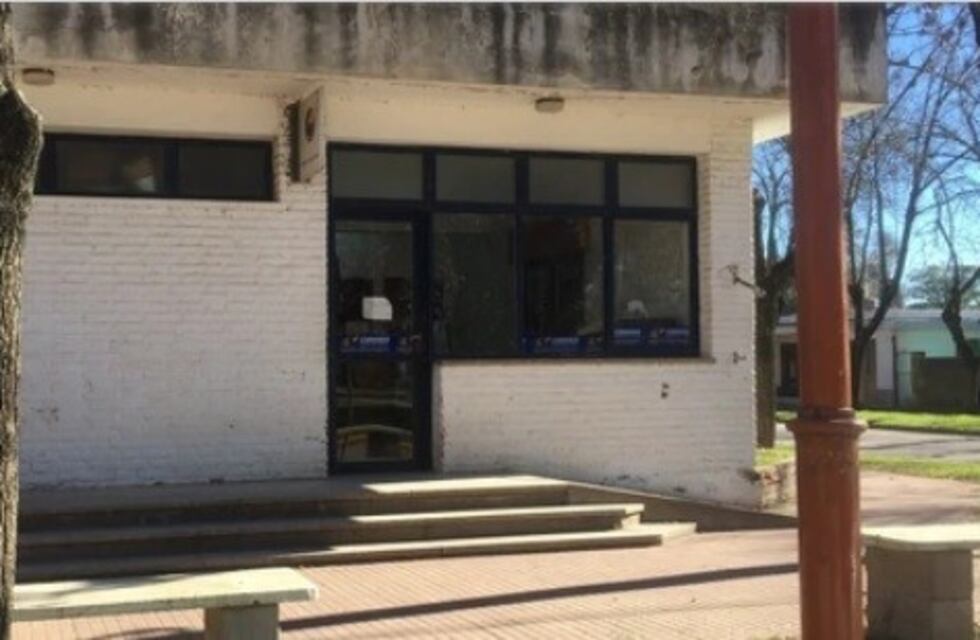 Apuntan al encargado del correo de Diego de Alvear por un golpe millonario