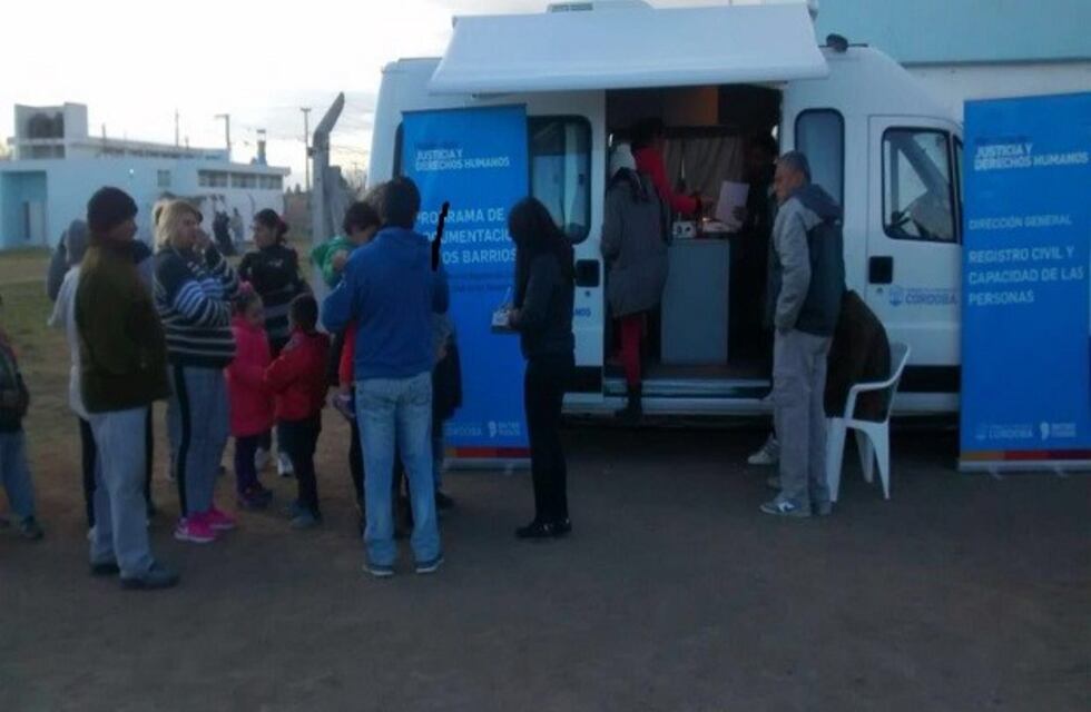 Ya rigen los nuevos valores para renovar DNI y pasaporte: cuánto hay que pagar