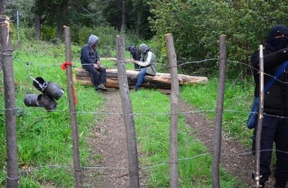 Desalojaron una comunidad mapuche en la zona del Lago Mascardi