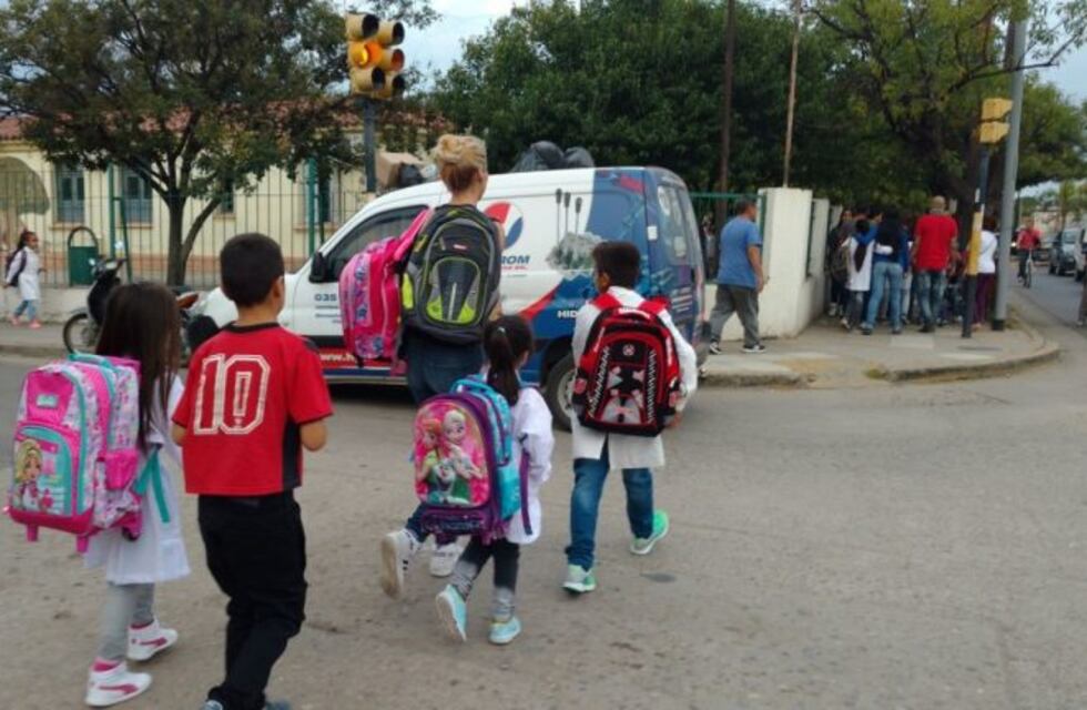 Comienzo de clases: a primera hora, dispar acatamiento al paro en Córdoba