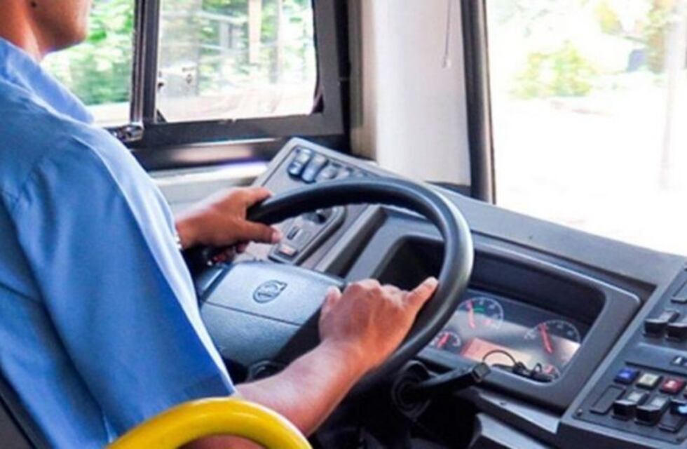 Villa Elisa: un colectivero drogó, secuestró y violó a su esposa
