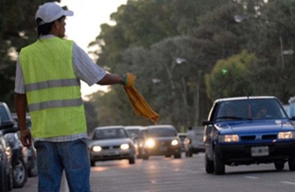 Tratarán un proyecto para prohibir a los cuidacoches en la costanera