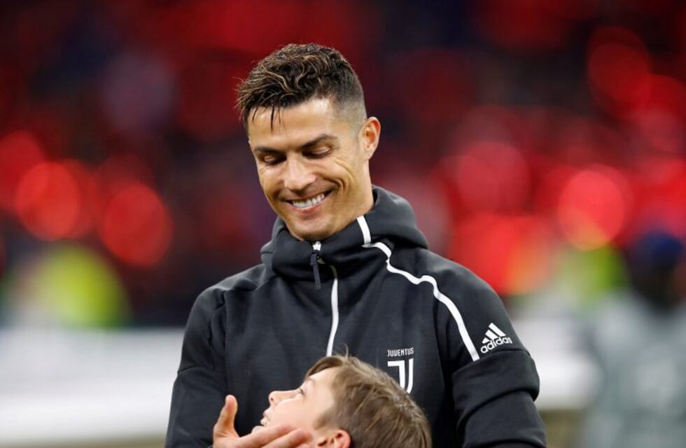 El tierno gesto de Cristiano Ronaldo en la previa de Juventus-Ajax