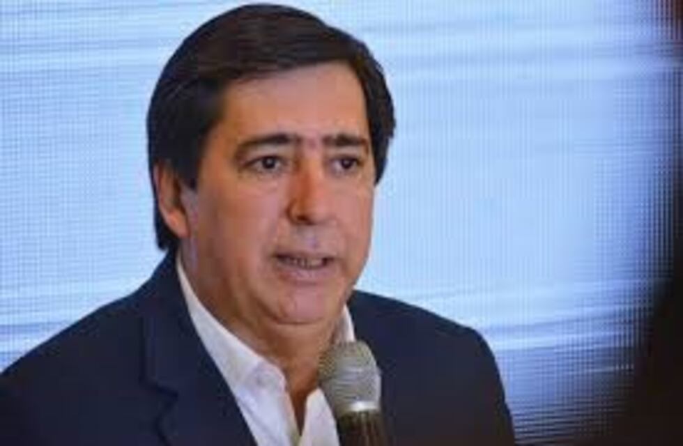 El intendente de Resistencia quiere volver a la cuarentena estricta, Capitanich se niega