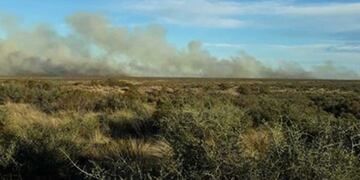 Un incendio en un campo de Camarones consumió más de 1\u002E000 has\u002E
