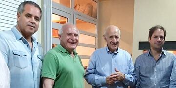 El socialista fue uno de los principales impulsores de la candidatura de Roberto Lavagna\u002E (@rlavagna)