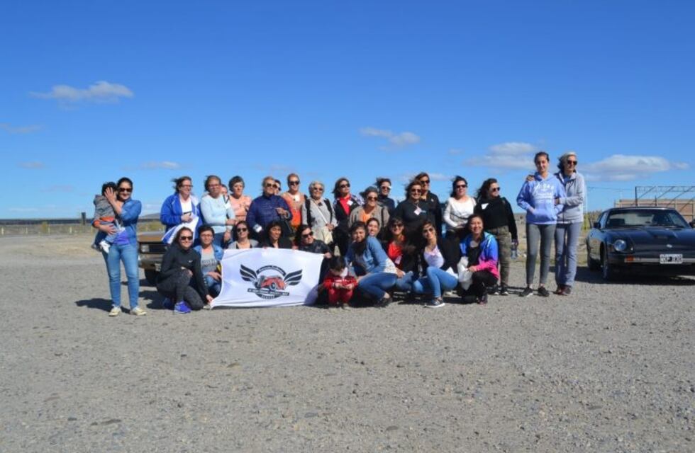 Silvana Góngora con una Chevy Coupe ganó en el Rally de la Mujer