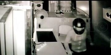 Motochorros robaron en un local de pastas de San Luis\u002E