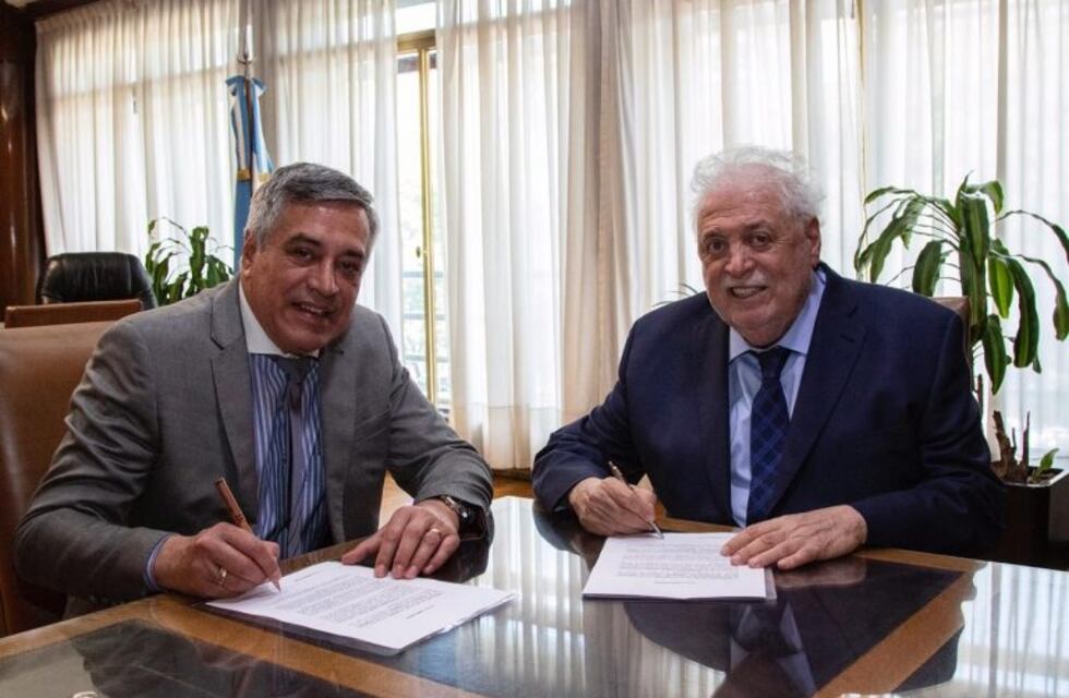 El Ministro de Desarrollo Humano de Formosa a reunión por el Dengue con Ginés García