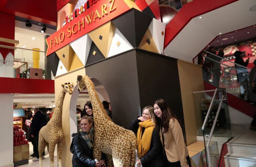 La juguetería FAO Schwarz reabrió sus puertas después de tres años
