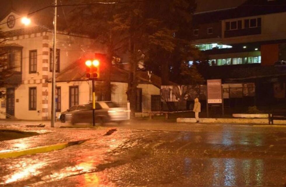 Ante las intensas lluvias se montó un operativo para asistir a los damnificados