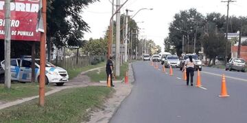 Controlan los accesos a la ciudad de Cosquín\u002E (Foto: Municipal)\u002E