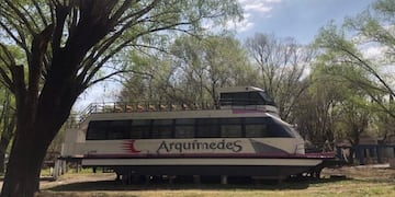 Catamarán Arquímedes\u002E Foto: VíaCarlosPaz