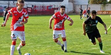 Deportivo Maipú amagó con un triunfo impecable, y terminó empatando ante Estudiantes de San Luis: 2-2