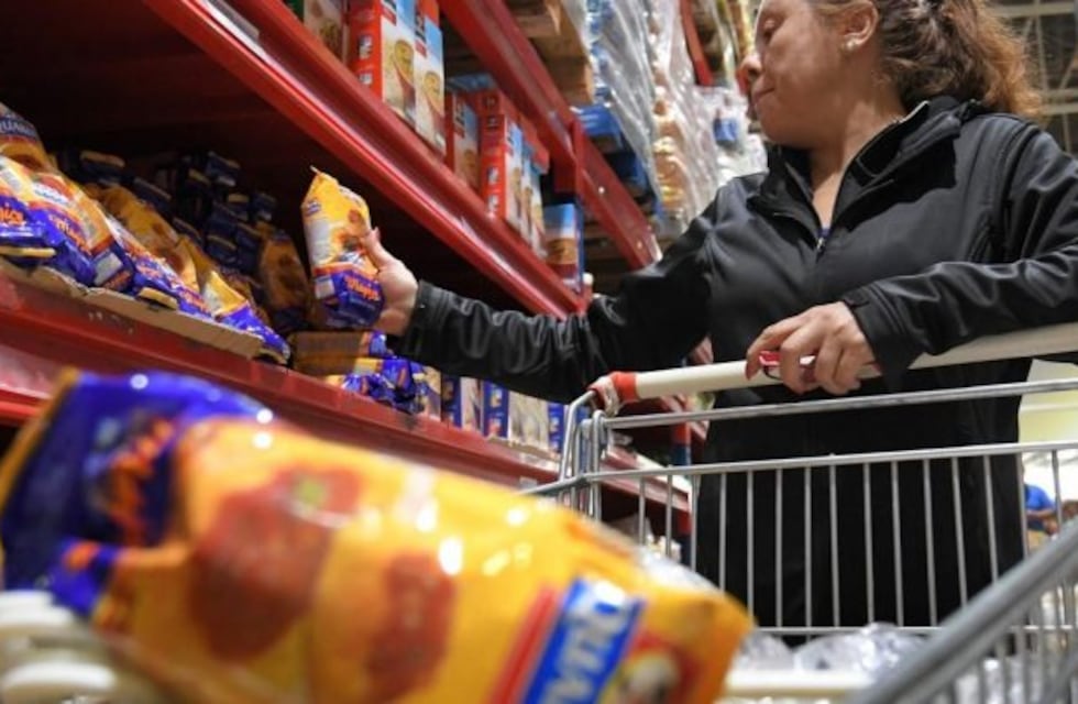 En las cadenas de supermercados de Río Negro falta hasta un 50% de los productos esenciales