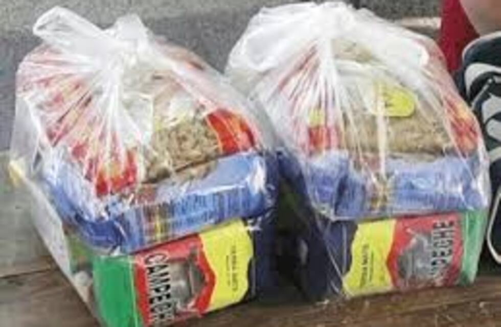 Los jubilados recibirán bolsones con alimentos dobles